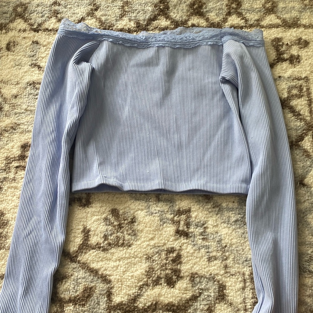 Off the shoulder long sleeve (crop)